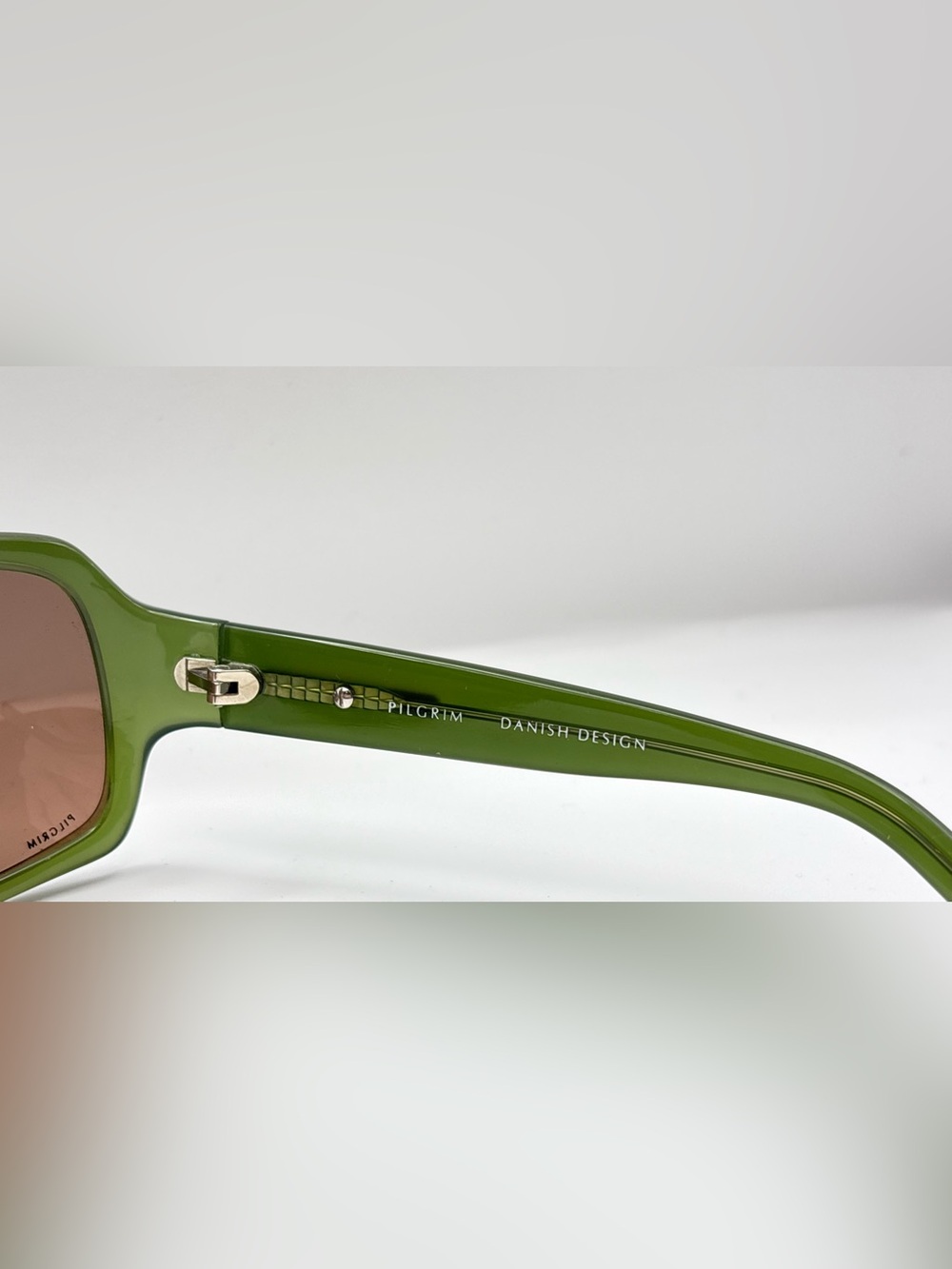 Pilgrim 825-400 Green Oval Sunglasses Frames Only - Picture 8 of 9